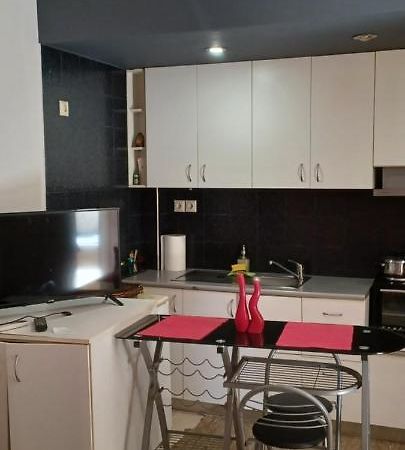 Quiet Studio Near To The Airport 1 Heraklion  Bagian luar foto