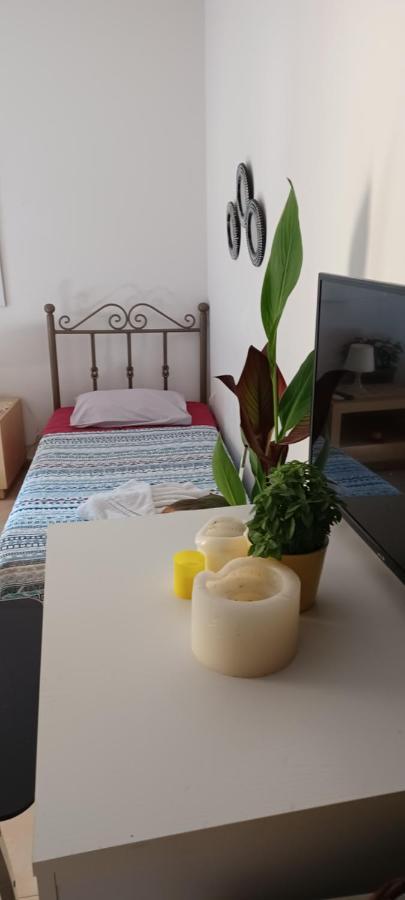 Quiet Studio Near To The Airport 1 Heraklion  Bagian luar foto